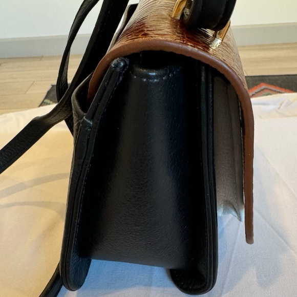 Gigi New York Abigail crossbody. Very lightly used with no wear. - Picture 10 of 13